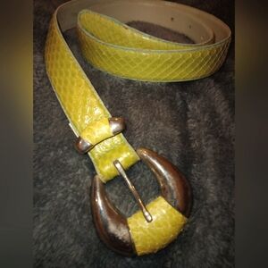 Vintage Snakeskin The Leather Shop '87 Luxury Lime Green Belt Lady's Medium